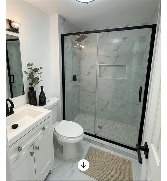 Building Photo - 4941 Isle Royal Ct