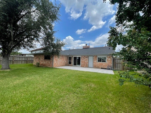 Building Photo - 2726 Mesquite Dr