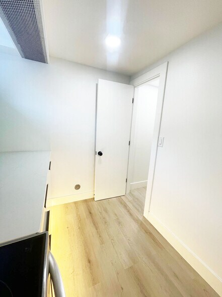 Pantry - 491 S Otis St