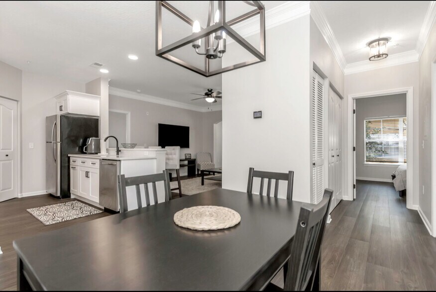 Building Photo - 4207 S Dale Mabry Hwy
