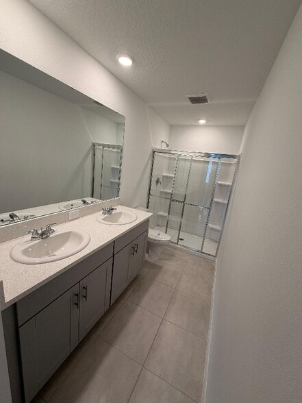 Building Photo - 3068 Skyline Lp