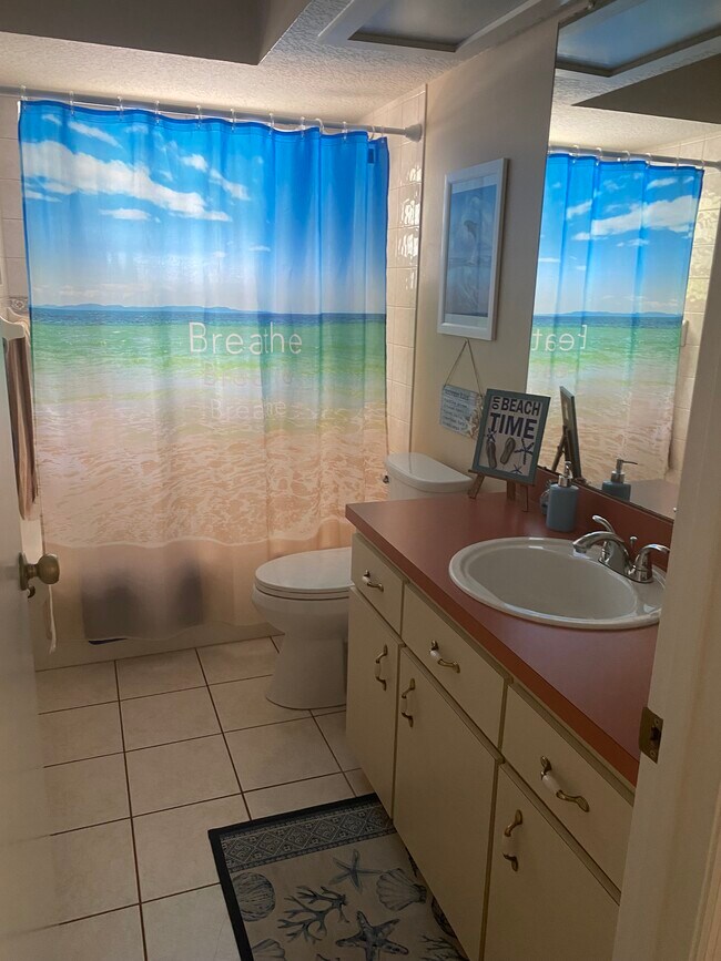 Building Photo - 2195 W Tall Oaks Dr