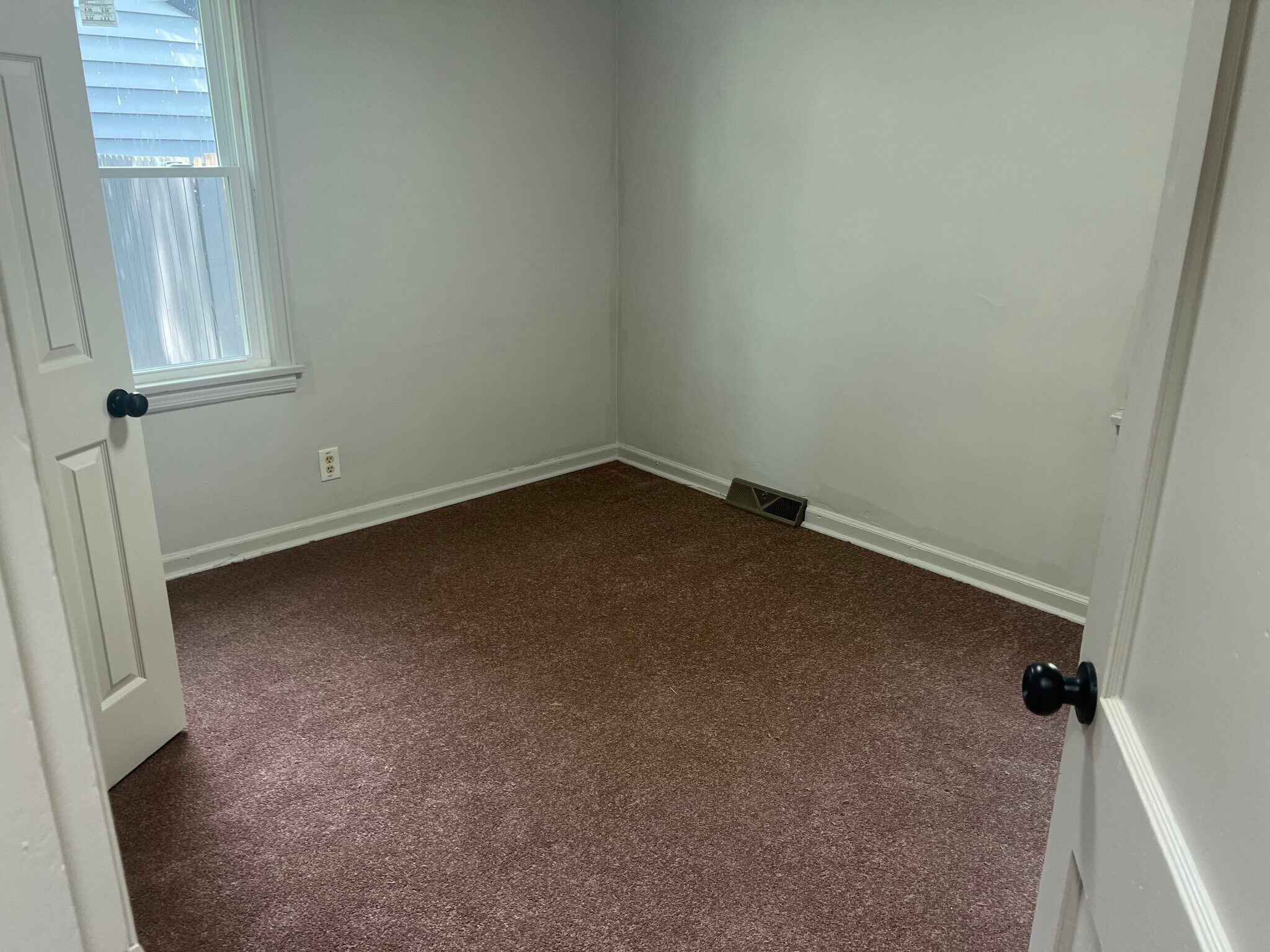 Building Photo - 1723 Glenview Pl