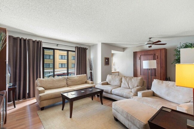 Building Photo - 3101 Boardwalk