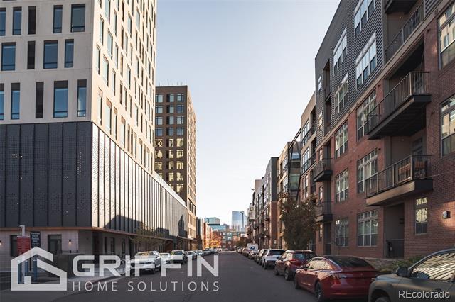 Building Photo - 3100 Huron St