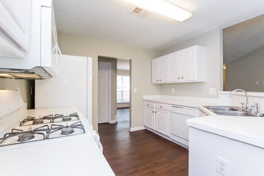 Building Photo - 3065 Trotters Field Dr SW