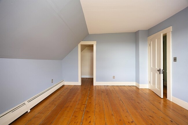 Building Photo - 2169 Green Bay Loop