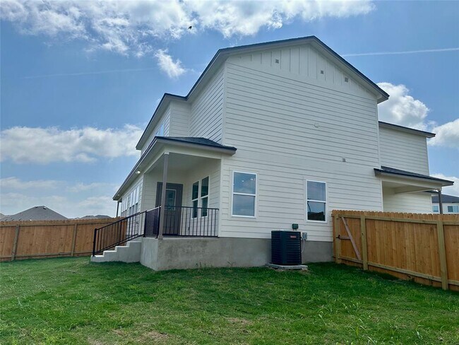 Building Photo - 515 War Admiral Dr