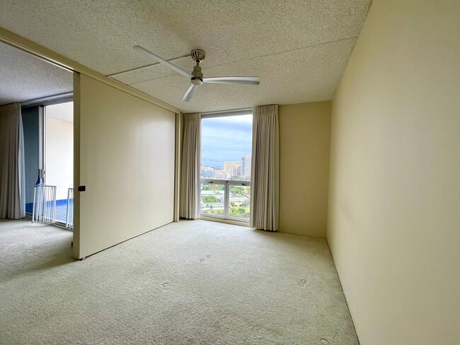 ? Amazing Waikiki 2-Bedroom, 2-Bath Oasis ... - 469 Ena Rd Honolulu HI ...