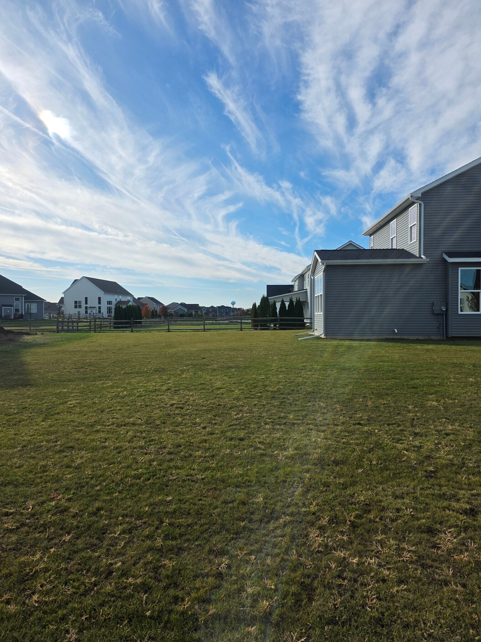 Building Photo - 9425 Newbury Ln