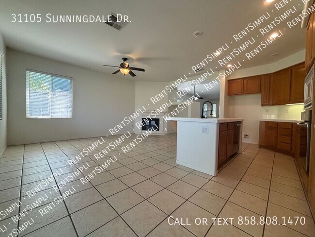 Building Photo - 31105 Sunningdale Dr