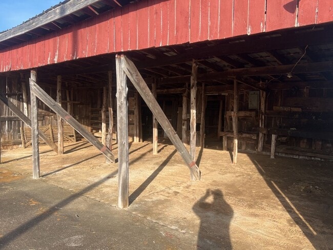 Building Photo - 680 Co Rd 84