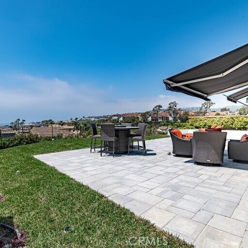 Building Photo - 32 Dauphin