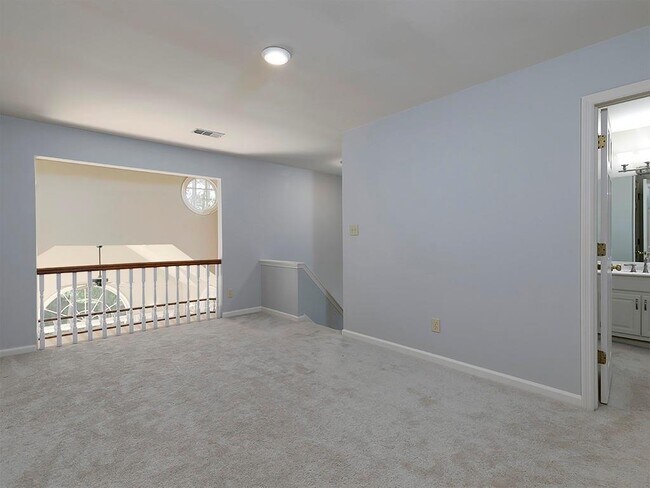 Building Photo - 4673 Jefferson Township Pl
