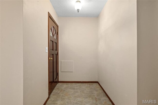 Building Photo - 107 Mark Trail Dr
