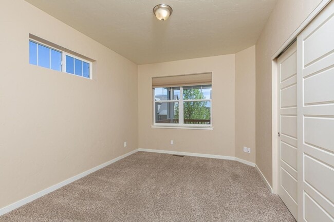 Building Photo - 241 Sierra Vista St