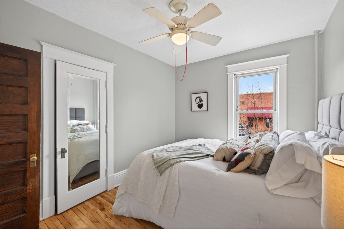 Building Photo - 722 Grand Ave