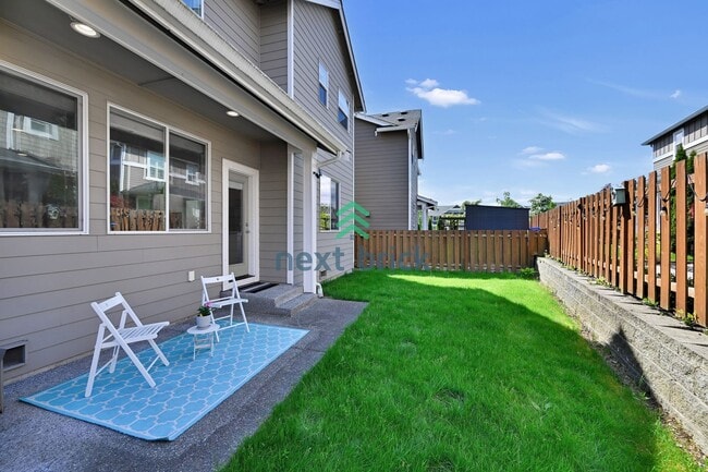 Building Photo - Spacious 4-Bed & 2.5 Bath Single Family Ho...