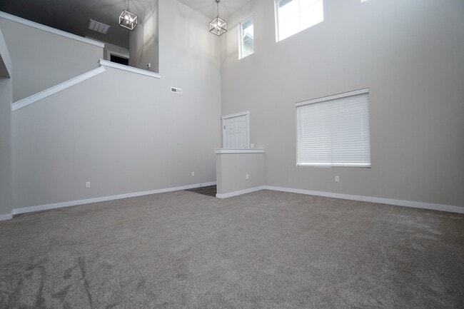 Building Photo - 13776 S Piano Ave