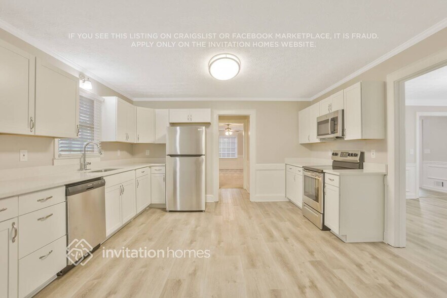 Building Photo - 2579 Hickory Cove SW