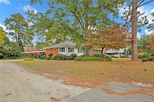 Building Photo - 301 Fairfield Rd