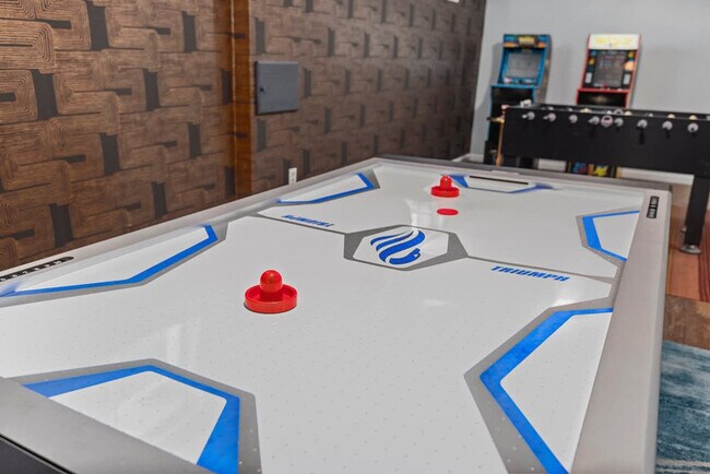 Building Photo - 4845 W 73rd Ave