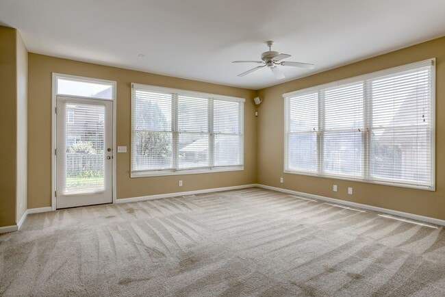 Building Photo - Must See 3 Bedroom In Bellevue!!