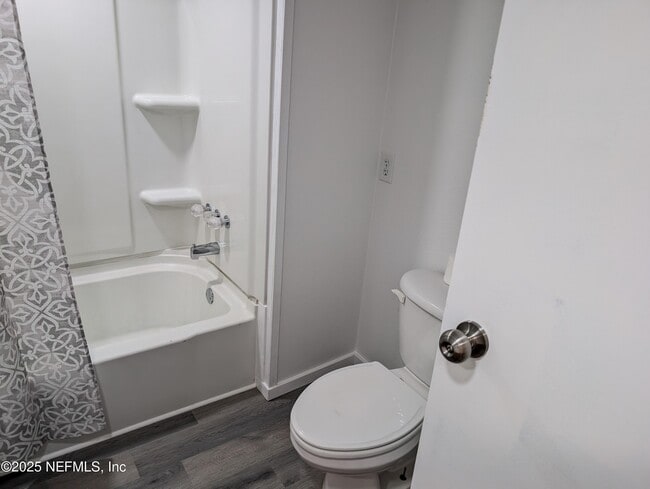 Building Photo - 116 Claudia St