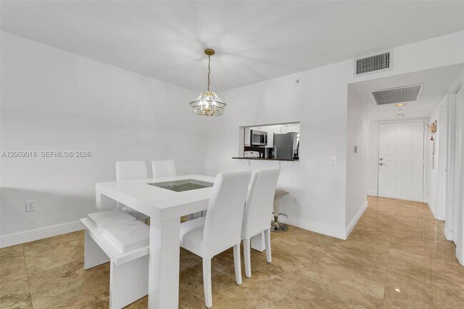 Building Photo - 12651 SW 16th Ct