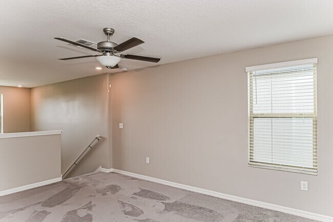 Building Photo - 5125 Dandelion St