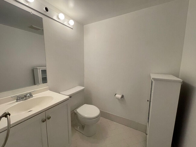 Building Photo - 13700 SW 11th St