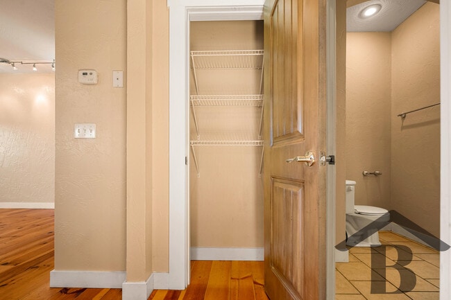 Building Photo - 1522 S Tuscany Ct