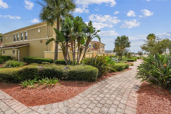 Building Photo - 2894 Bella Vista Dr