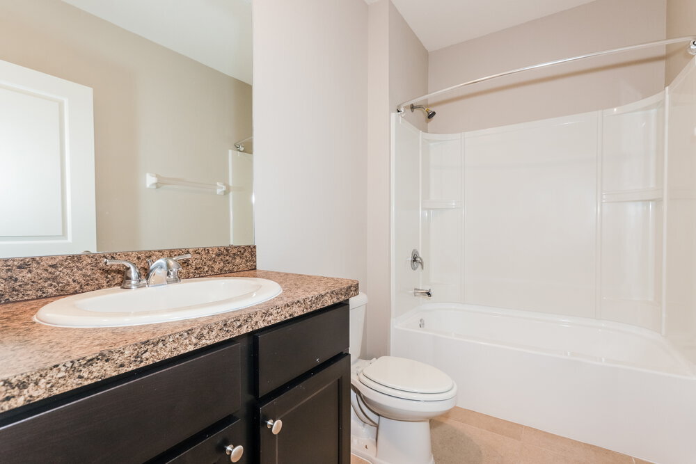Building Photo - 16471 Little Garden Dr