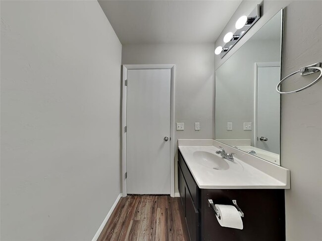 Building Photo - 9121 SW 56th St