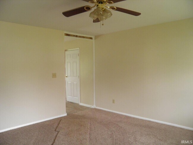 Building Photo - 3501 N Kingsley Dr