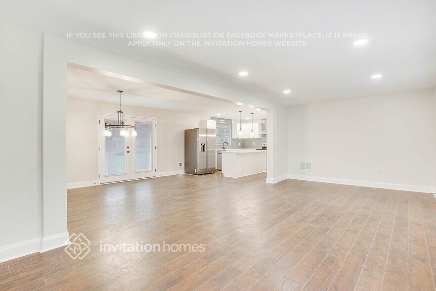 Building Photo - 8475 Estelle St
