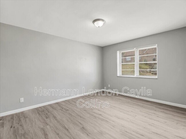 Building Photo - 1648 Orchid Ave