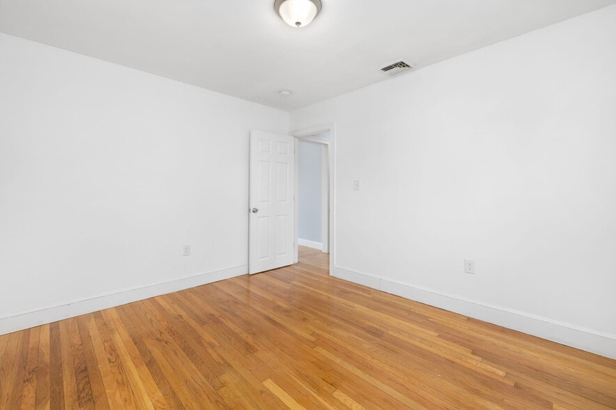 Building Photo - 61-63 Jastram St