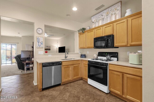 Building Photo - 18337 N Soft Wind Dr