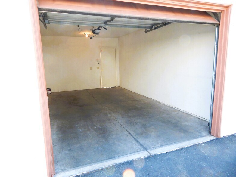Building Photo - 1800 Edmond St