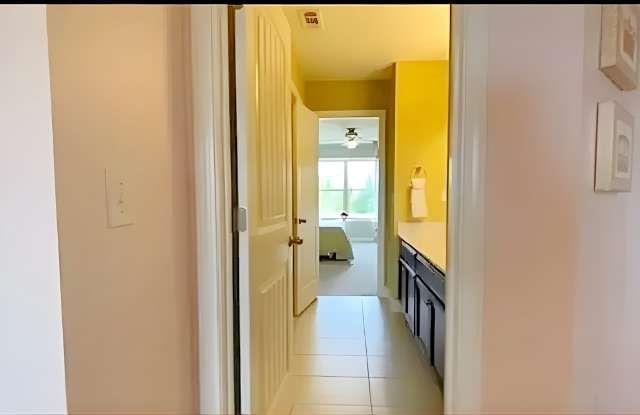 Building Photo - 5325 Chesire Ct