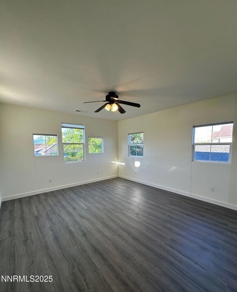 Building Photo - 1279 Par Three Dr