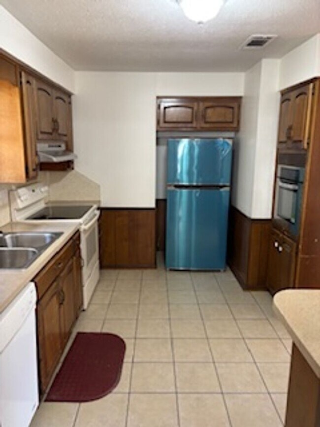 Building Photo - Keys to Happiness – Unlock Your New Home! Apply today. Call the office to schedule a tour.