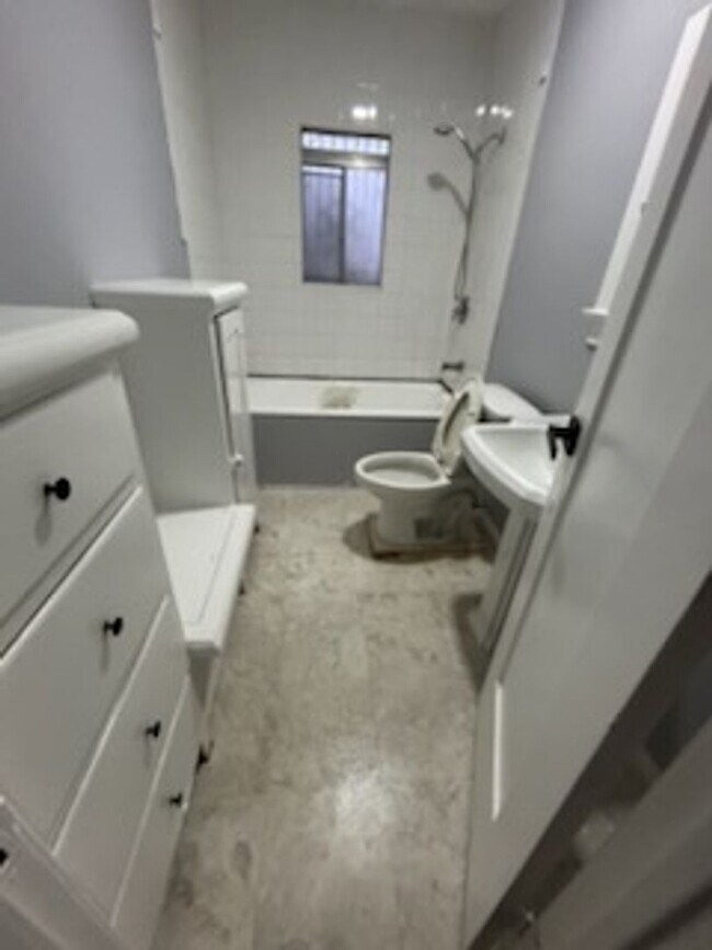 Building Photo - 1439-1441 West 53rd St.