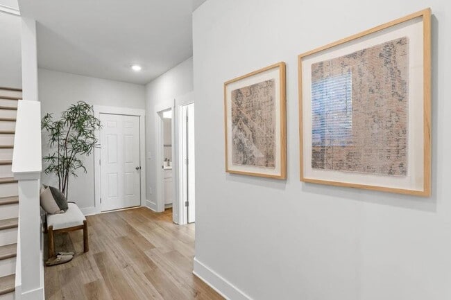 Building Photo - 1575 Cedars Rd SE