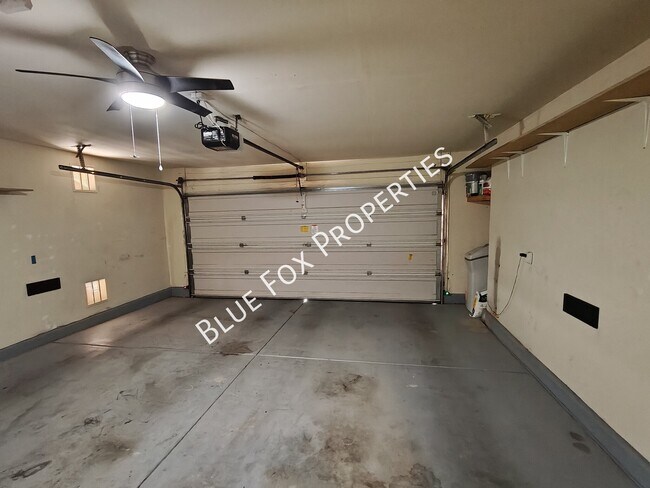 Building Photo - 8854 E Citrus Tree Dr