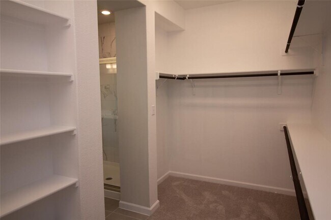 Building Photo - 105 Stone Fork Ln