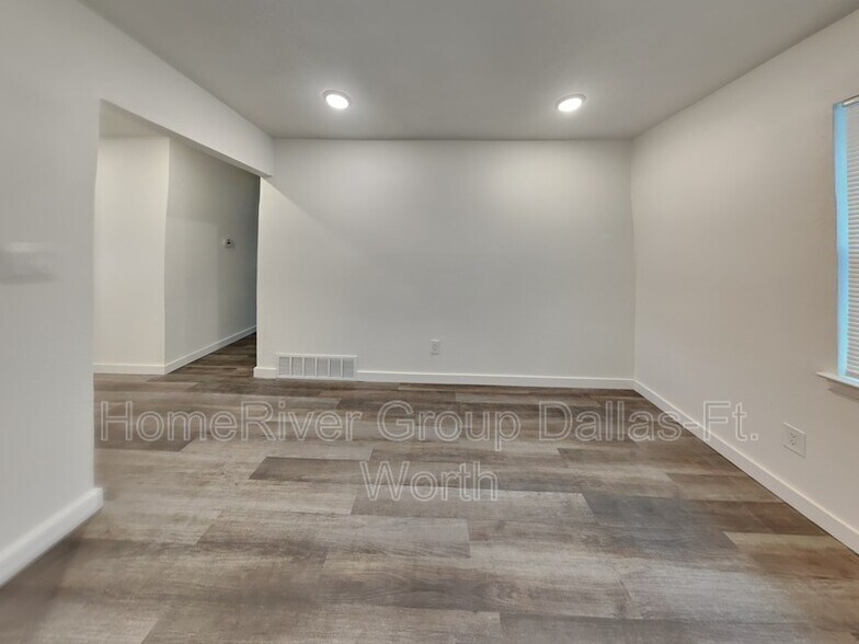 Building Photo - 5336 Rutland Ave