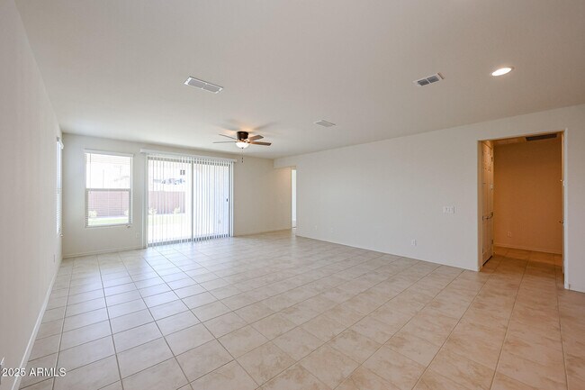 Building Photo - 25369 N 172nd Dr